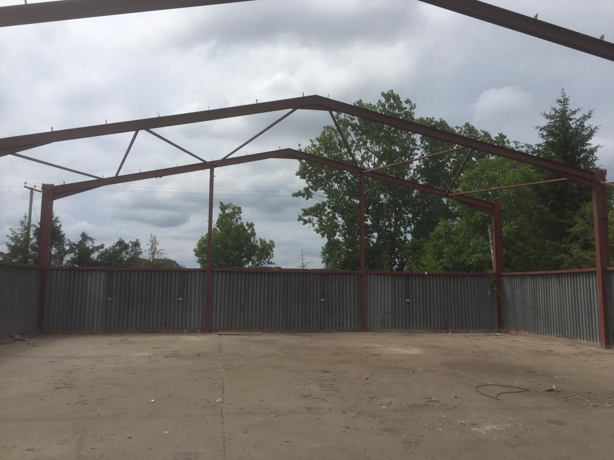 80 ft x 65 ft x 19 ft (24.4m x 19.8m x 5.88m) Used Steel Building