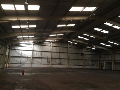 131 ft x 100 ft x 23 ft - (40m x 30.5m x 7m) Used Steel Building