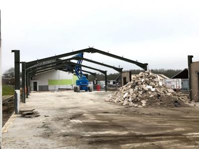 160 ft x 40 ft x 12 ft - (48.8m x 12.2m x 3.7m)