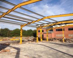 100 ft x 50 ft x 15 ft - (30.5m x 15.2m x 4.5m) used steel building