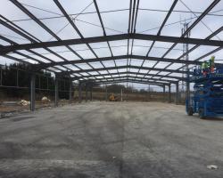 190 ft x 70 ft x 16 ft - (58m x 21.3m x 4.85m) Used Steel Building