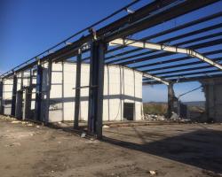 140 ft x 60 ft x 15 ft Used Steel Building
