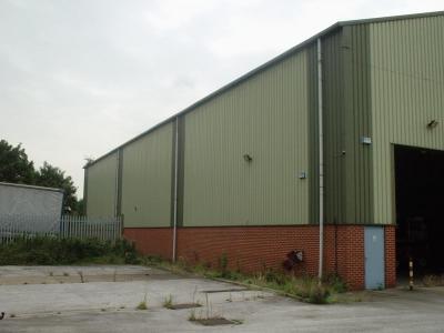 Used Crane Building 140 ft x 80 ft x 30 ft 