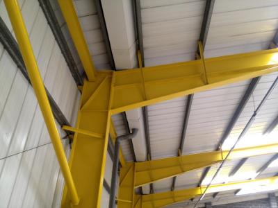 100 ft x 100 ft x 19 ft - (30.5m x 30.5m x 5.8m)