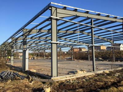 190 ft x 70 ft x 16 ft - (58m x 21.3m x 4.85m) Used Steel Building