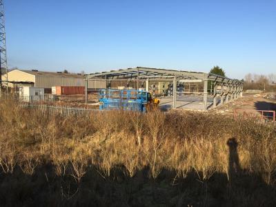 190 ft x 70 ft x 16 ft - (58m x 21.3m x 4.85m) Used Steel Building