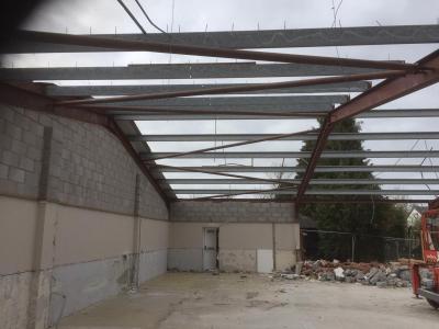 60 ft x 53 ft x 13 ft - (18.3m x 16.2m x 4m)