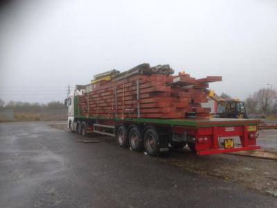 320 ft x 65 ft x 26 ft - Used Steel Frame