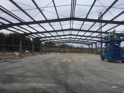 190 ft x 70 ft x 16 ft - (58m x 21.3m x 4.85m) Used Steel Building