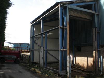 22 ft x 14 ft x 18 ft Used Steel Building